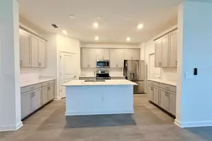 2410 Relaxing Ln, Kissimmee, FL 34744 - Photo 3