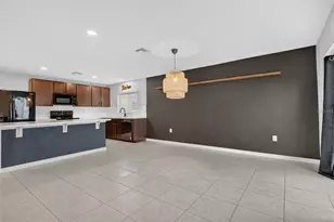 1097 Augustus Dr, Davenport, FL 33896 - Photo 7