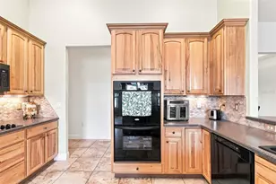 970 San Raphael St, Poinciana, FL 34759 - Photo 15