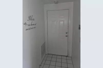 5566 Metrowest Boulevard #2-205, Orlando, FL 32811 - Photo 3