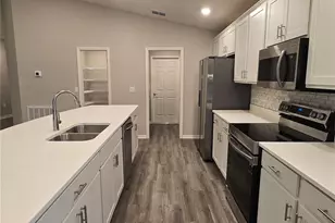 1352 Mountain Flower Ln, Davenport, FL 33837 - Photo 7