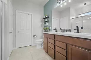 1796 Cayman Cove Cir, Saint Cloud, FL 34772 - Photo 43
