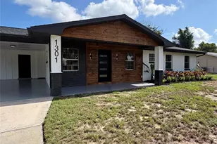 1301 Nichols Dr, Tavares, FL 32778 - Photo 3