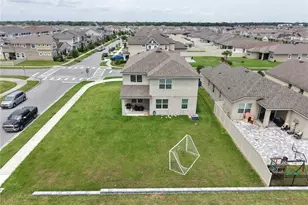 2436 Blowing Breeze Ave, Kissimmee, FL 34744 - Photo 5