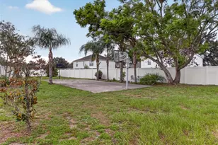 4914 Newton Ct, Saint Cloud, FL 34771 - Photo 7