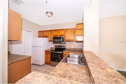 6141 Metrowest Boulevard #305, Orlando, FL 32835 - Photo 11