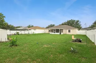 7973 Oak Run Cir, Lakeland, FL 33809 - Photo 33