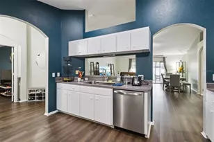 7973 Oak Run Cir, Lakeland, FL 33809 - Photo 9
