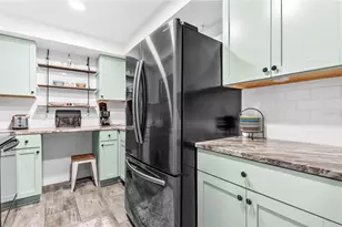 255 Dolphin Point, Clearwater Beach, FL 33767 - Photo 13