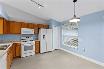 3365 Celena Circle, Saint Cloud, FL 34769 - Photo 9