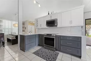 2803 Middleton Cir, Kissimmee, FL 34743 - Photo 15