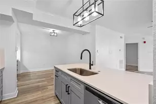911 N Orange Ave, Orlando, FL 32801 - Photo 7
