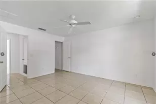 108 Sundown Ct, Davenport, FL 33896 - Photo 15