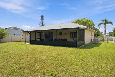 135 Veracruz Avenue, Kissimmee, FL 34743 - Photo 11