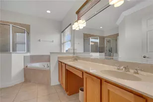 1605 Marina Lake Dr, Kissimmee, FL 34744 - Photo 9