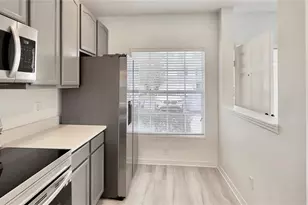 10946 Savannah Wood Dr, Orlando, FL 32832 - Photo 13