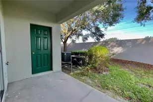 10946 Savannah Wood Dr, Orlando, FL 32832 - Photo 5