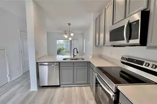 10946 Savannah Wood Dr, Orlando, FL 32832 - Photo 9