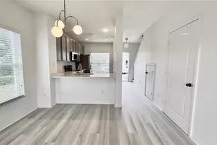 10946 Savannah Wood Dr, Orlando, FL 32832 - Photo 15