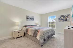 1018 Plantation Dr, Kissimmee, FL 34741 - Photo 9