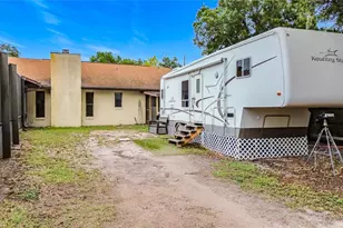 634 Grape Ave, Saint Cloud, FL 34769 - Photo 17
