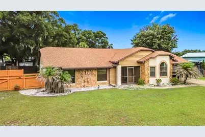 634 Grape Avenue, Saint Cloud, FL 34769 - Photo 9