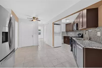 658 Royalty Court, Kissimmee, FL 34758 - Photo 7