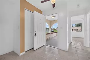 658 Royalty Ct, Kissimmee, FL 34758 - Photo 3