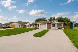 658 Royalty Ct, Kissimmee, FL 34758 - Photo 5