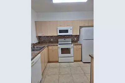 495 Las Cortes Lane #201, Orlando, FL 32824 - Photo 3