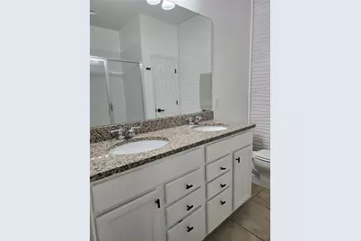 2732 E Lake Pointe Drive, Kissimmee, FL 34744 - Photo 21