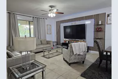 2732 E Lake Pointe Drive, Kissimmee, FL 34744 - Photo 9