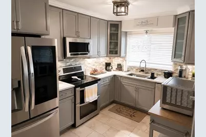 2001 Magnolia Drive, Clearwater, FL 33764 - Photo 5