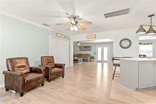 2001 Magnolia Dr, Clearwater, FL 33764 - Photo 5