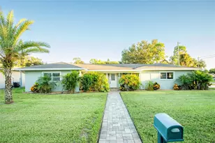 2001 Magnolia Dr, Clearwater, FL 33764 - Photo 1
