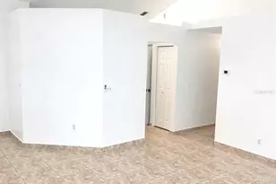 1901 Ashley Oaks Ct, Saint Cloud, FL 34771 - Photo 5