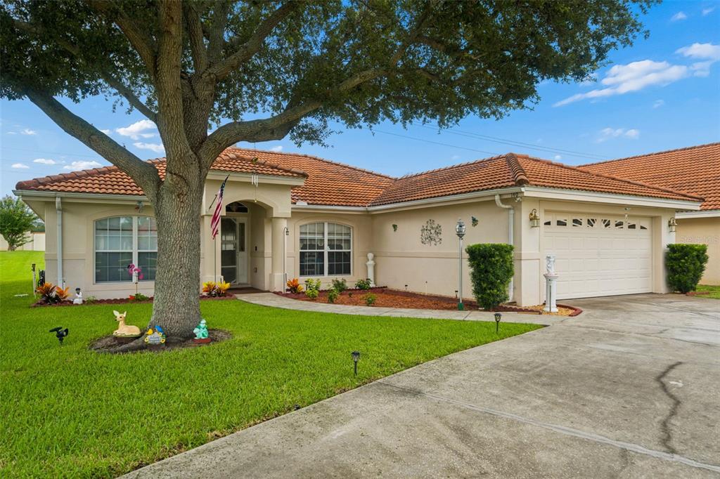 140 Morning Glory Cir - 140 Morning Glory Cir, Winter Haven, FL 33884 Luxury Property | Jose Angel Pina