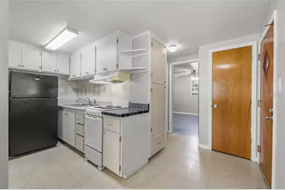 9610 N 12th Street, Tampa, FL 33612 - Photo 21