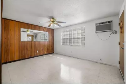 9610 N 12th Street, Tampa, FL 33612 - Photo 13