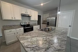 225 Gina Ln, Davenport, FL 33837 - Photo 9