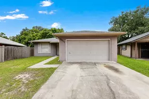 3917 Natchez Trace Dr, Saint Cloud, FL 34769 - Photo 1