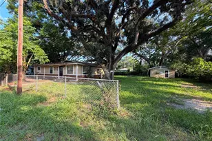 9314 Mango St, New Port Richey, FL 34654 - Photo 23