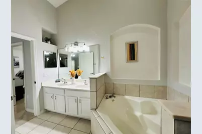 8885 Palisades Beach Avenue, Orlando, FL 32829 - Photo 21