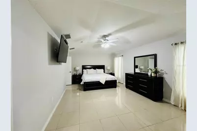 8885 Palisades Beach Avenue, Orlando, FL 32829 - Photo 17