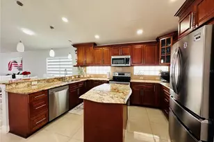 8885 Palisades Beach Ave, Orlando, FL 32829 - Photo 3