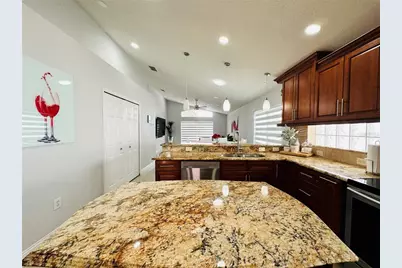 8885 Palisades Beach Avenue, Orlando, FL 32829 - Photo 5