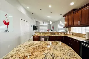 8885 Palisades Beach Ave, Orlando, FL 32829 - Photo 5
