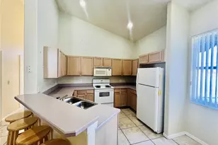 2565 Bear Creek Ct, Kissimmee, FL 34747 - Photo 3