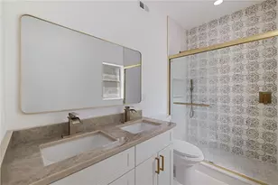 3503 S Crystal Lake Dr, Orlando, FL 32806 - Photo 11