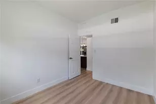 3503 S Crystal Lake Dr, Orlando, FL 32806 - Photo 23